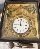 Auktion 371 / Los 2107 <br>Rahmenuhr; Kastenuhr mit Zeiger; Biedermeier, um 1850, mit einem Gewicht und Pendel, Werk nicht gepr&uuml;ft, 28x33 cm