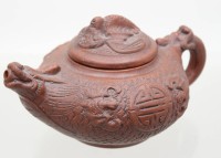 Auktion 371<br>chinesische Teekanne aus Yixing-Ton, ca. H-9,5cm, gemarkt