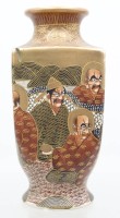 Auktion 371<br>japanische Satsuma-Vase, gemarkt, ca. H-18,2cm