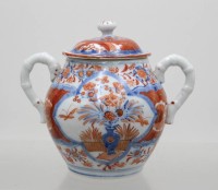 Auktion 371<br>japan. Dose, Imari, ca. H-14cm