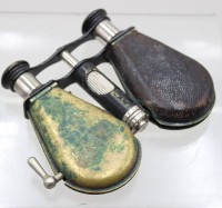 Auktion 371<br>antikes nautisches Klapp-Fernglas, Altersspuren