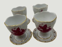 Auktion 371<br>4 Eierbecher "Herend" Apponyi rot, H-6 cm