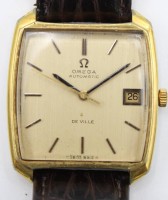 Auktion 371<br>Vintage Armbanduhr, OMEGA Deville, Automatik, Tragespuren, Werk l&auml;uft an (ca. 10 sek.), ca. 3 x 3,2cm