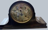 Auktion 371 / Los 2159 <br>Buffetuhr in Holzgeh&auml;use, Werk l&auml;uft, H-23 cm, B-41 cm