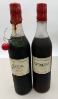 Auktion 371<br>2 Flaschen "Groseille" Johannisbeerbrand, Les Liqueurs Gourmandes Jacques Fisselier. Wachsversiegelt,  0,70 L, 22%, France