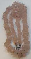 Auktion 371<br>Rosenquartz Halskette, verlaufend, L-62 cm