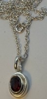 Auktion 371<br>Silber-Halskette-925- mit Anh&auml;nger, roter Stein, L-ca. 50 cm, 9,43 gr