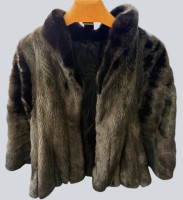 Auktion 371 / Los 13026 <br>Nerzjacke, guter Zustand, wohl Gr. M, L-ca. 70 cm