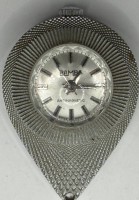 Auktion 371<br>mechan. Damen-Umh&auml;ngeuhr "Ramba" Werk l&auml;uft