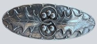 Auktion 372<br>Jugendstil Designerbrosche, Silber-900-, Stechpalmenbl&auml;tter und Beeren, B-6 cm, 11,58 gr.