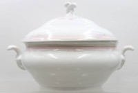 Auktion 372<br>gr. Deckelterrine, , Hutschenreuther, Maria Theresia Windsor Rose, ca. H-24cm B-37,5cm