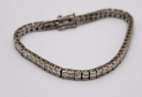 Auktion 372 / Los 1019 <br>Armband, 925er Silber, klare Steine, ca.16,8gr., L-18cm