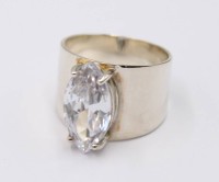 Auktion 372<br>925er Silber-Ring, klarer Stein, 8,6gr., RG 60