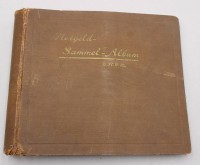 Auktion 372<br>altes Notgeld-Album, anbei 3 Notgeldscheine, 2x Hamburg 1x Buxtehude, Album mit Alters-u. Gebrauchsspuren