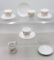 Auktion 372<br>4x Tassen mit 5 U.T., Milchk&auml;nnchen, Hermann Oheme, &auml;lter, ca. H-10cm Tassen H-6,5cm