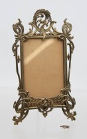 Auktion 372 / Los 15010 <br>Tischbilderrahmen um 1900, leider besch&auml;digt, ca. 17 x 10cm, Bildgr. 10 x 6,5cm