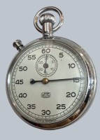 Auktion 372<br>UMF Stoppuhr, Metallgeh&auml;use, Werk l&auml;uft, D-5 cm