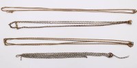 Auktion 372<br>4x div. Halsketten mit Kettenschiebern, diese besetzt mit Opalen, um 1900, 1x Silber (17,8gr.)