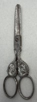 Auktion 372<br>patriot. Eisenschere mit Portraits Kaiser Wilhelm II und Kaiserin um 1895, Altersspuren, L-16 cm
