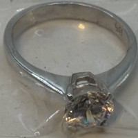 Auktion 372<br>Silberring-925- mit klaren Stein, ungetragen in Celluloid verpackt, ca. 3,36 gr.