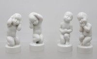 Auktion 372<br>4x sogen. Schmerzkinder, Bing &amp; Gr&ouml;ndahl, Wei&szlig;porzellan, ca. H-11,5cm