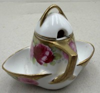 Auktion 372<br>Jugendstil-Menage mit Senft&ouml;pfchen "Beyer&amp;Bock" Volkstedt, mit Rosendekor und Goldstaffage, H-10 cm, L-13 cm