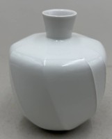 Auktion 372<br>Vase  Ali Baba von KPM, Berlin, Entw. Trude Petri 1951, H-14 cm