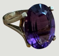 Auktion 372 / Los 1137 <br>Goldring-585- mit gr. Amethyst, RG 53, 7,8 gr