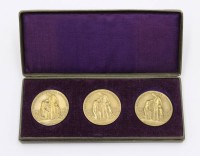 Auktion 372<br>drei Gedenkmedaillen, 1923, Des Deutschen Volkes Leidensweg,  in Etui, ca. D-3,2cm