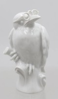 Auktion 372<br>wei&szlig;e Porzellanfigur "Schlauer Rabe", Meissen, Entw. Alexander Struck 1955, 1. Wahl, ca. H-10,3cm