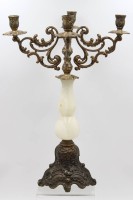Auktion 372<br>5flammiger Leuchter, Messing/Onyx, ca. H-44,5cm