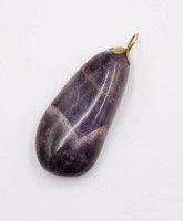 Auktion 372<br>Anh&auml;nger, Amethyst mit 333 GG-Montur, ca. L-5cm