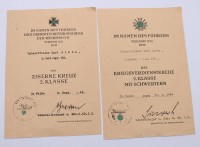 Auktion 372<br>2x div. Urkunden, EK 2. Kl. und KVK 2. Kl., Repliken/Sammleranfertigungen