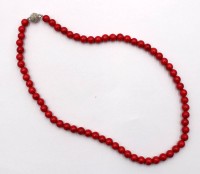 Auktion 372<br>Halskette, Koralle, Magnetschlie&szlig;e, ca. L-40cm