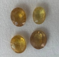 Auktion 372<br>4x gelbe Saphire, zus. 7,4 ct