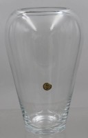 Auktion 372<br>hohe Vase, Hutschenreuther, min. Chips am oberen Rand, ca. H-26cm