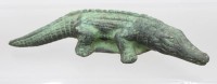 Auktion 372<br>Krokodil aus Terrakotta, gr&uuml;ne Glasur, ca. H-4,5cm L-26cm