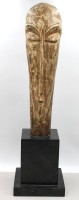 Auktion 372<br>hohe dekorative B&uuml;ste aus Holz auf Sockel, monogrammiert und Nr. 8-10, ca. H-70cm