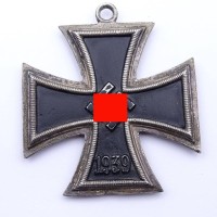 Auktion 372<br>Eisernes Kreuz 2.WK, wohl Replik/Sammleranfertigung