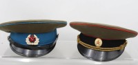 Auktion 372 / Los 7059 <br>Paar Schirmm&uuml;tzen, UDSSR