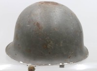Auktion 372<br>M1 Stahlhelm der US-Armee, Alters-u. Gebrauchsspuren