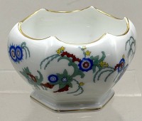 Auktion 372<br>Art Deco Porzellanschale/Vase von Rosenthal, guter Zustand, H-8 cm, D-12 cm