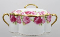Auktion 373 / Los 8002 <br>sehr sch&ouml;ne Deckeldose, Rosenthal, Serie Chrysantheme, Dekor C&auml;cilie, ca. H-11,5cm B-24,5cm
