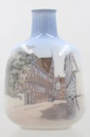 Auktion 373 / Los 8005 <br>Vase, Royal Copenhagen, Strassenansicht, ca. H-14,5cm