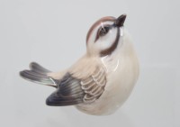 Auktion 373 / Los 8034 <br>Vogelfigur, Dahl Jensen, Unterglasurfarben, ca. H-7cm
