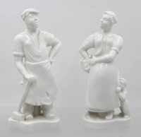 Auktion 373<br>2x Figuren von Royal Copenhagen, Blanc de Chine, Entw. Bode Willumsen, Modellnr. 4111 u. 4112, ca. H-20,5cm