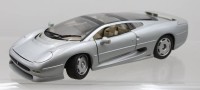 Auktion 373 / Los 12026 <br>Jaguar XJ220 von Maisto, 1:18