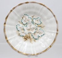 Auktion 373<br>flache KPM Krista Schale mit Bl&auml;tterdekor mit Gold ,berieben -