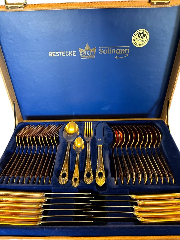 Auktion , Besteckkoffer