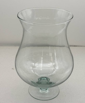 Auktion 373<br>gr. Kristall-Vase auf Stand, H-32 cm, D-mittig ca. 25 cm [1]